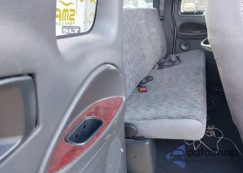 1998 Dodge Ram 2500 St z USA, uszkodzony, nr VIN 1B7KF2362WJ229561